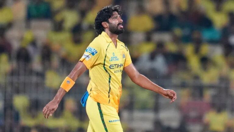IPL 2026: খলিল আহমেদের বদলি হিসেবে চেন্নাই সুপার কিংসে কুলদীপ যাদব