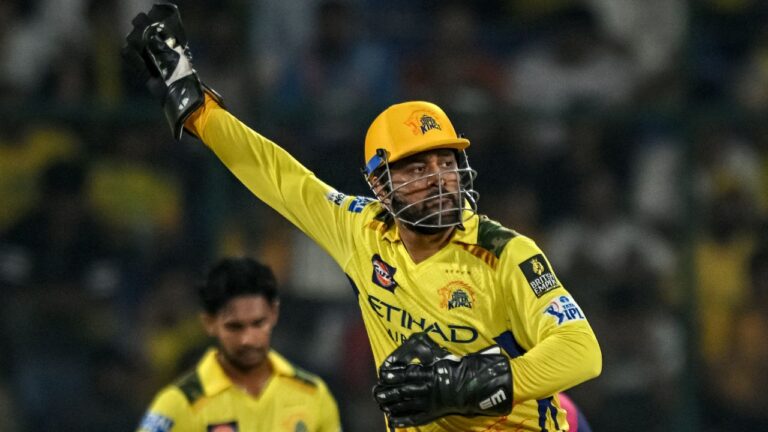 আইপিএল ২০২৬: সুরেশ রায়নার মন্তব্যে ধোনির অবসর নিয়ে ধোঁয়াশা