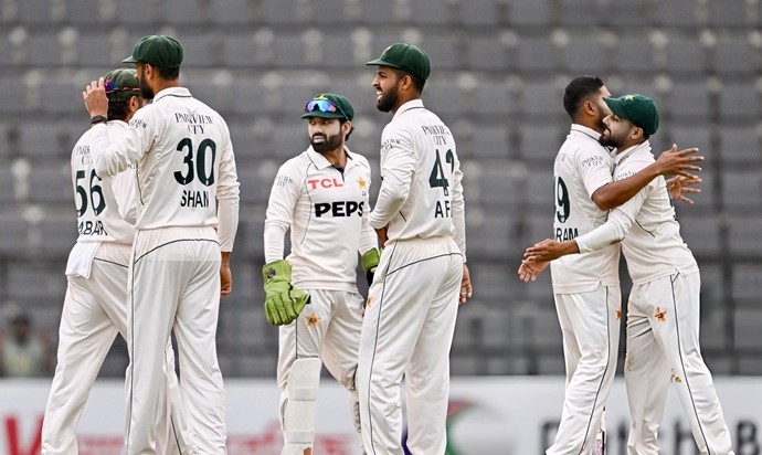 পাকিস্তানের ফাস্ট বোলারদের গতি কমে যাওয়ার কারণ জানালেন উমর গুল
